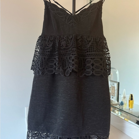 Gianni Bini Elegant Black Lace Peplum Dress US 4 - Picture 4 of 17